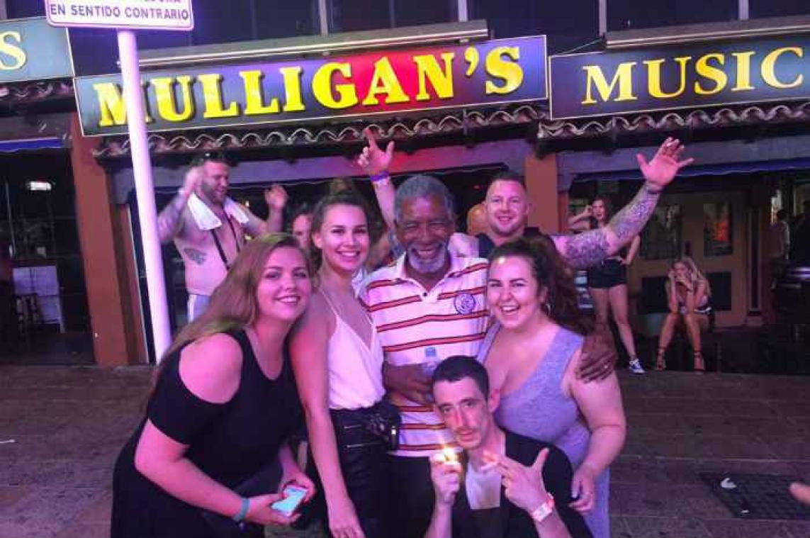 Morgan Freeman-lookalike houdt Mallorca in de ban