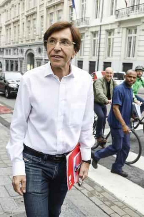 Di Rupo roept op tot eenheid binnen de PS - cumulregels verstrengd