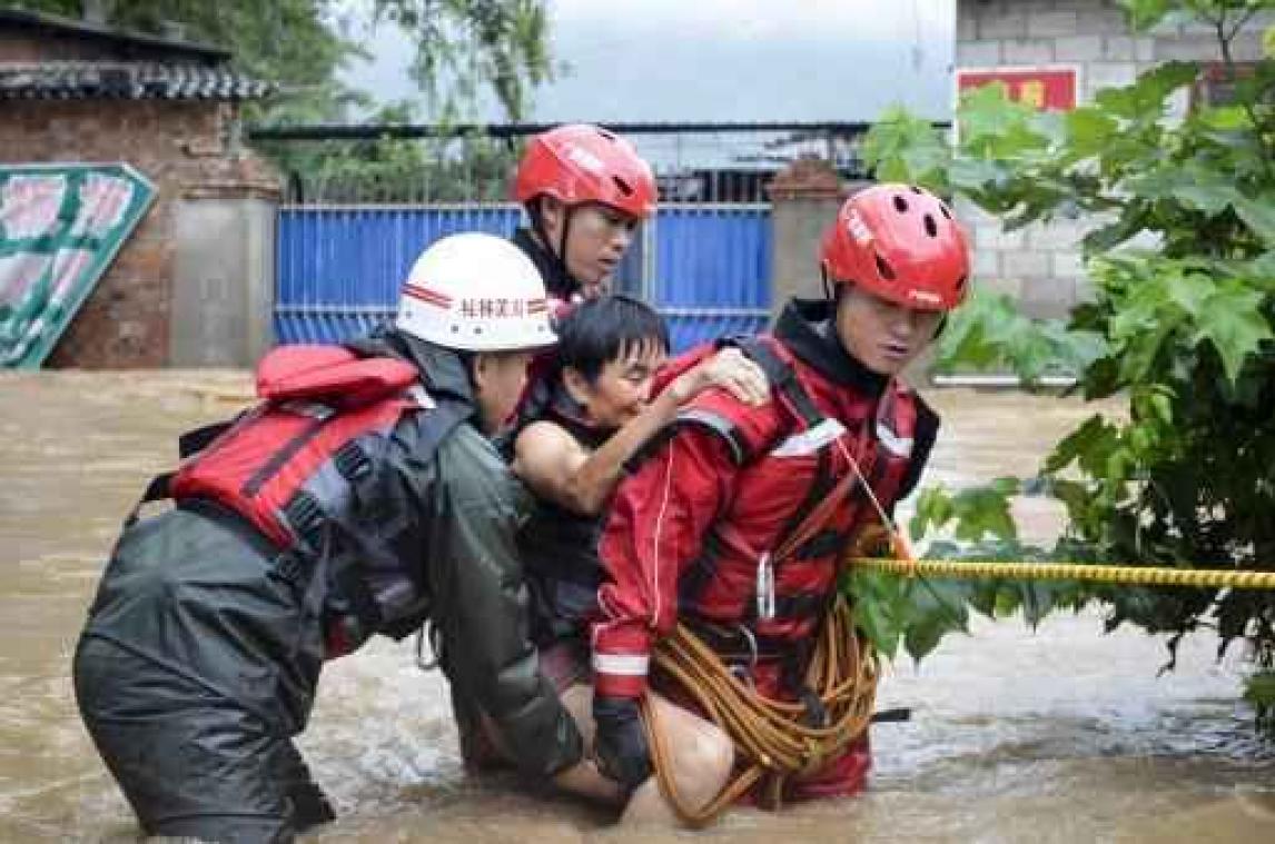 Minstens 56 doden bij zware overstromingen in het zuiden van China