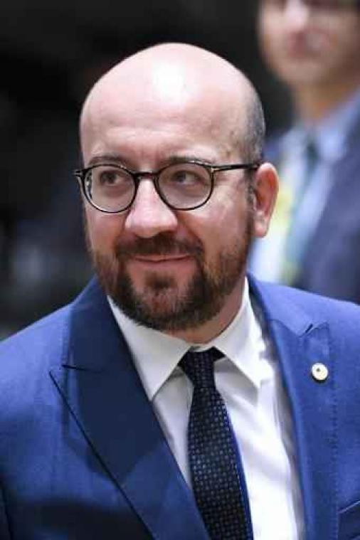 Vakbonden buizen regering-Michel: "Herpak u!"