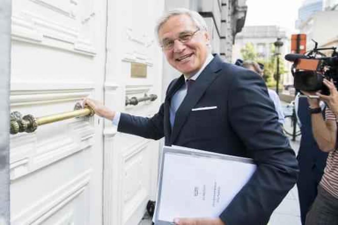 Minister Kris Peeters belooft elke Belg een job