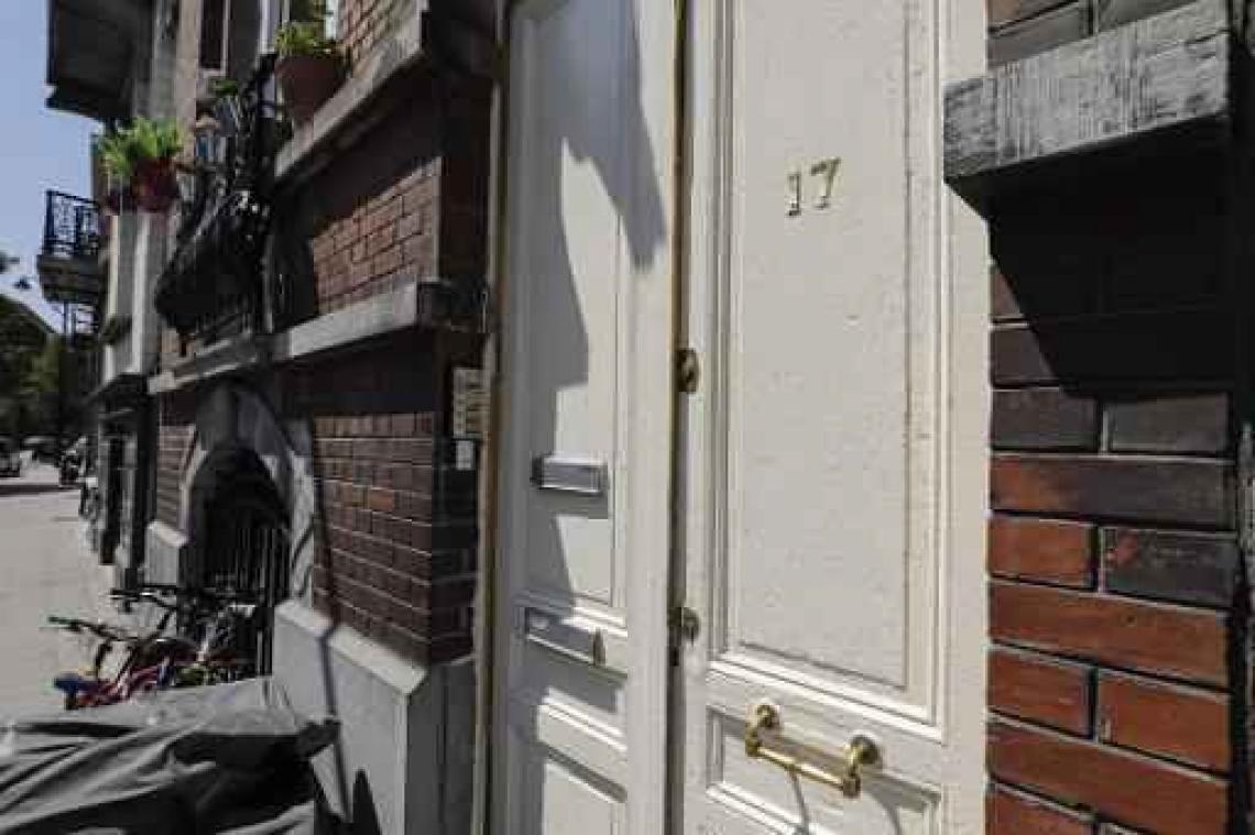 Terreurdreiging - Gerecht zoekt nog minstens één terreurverdachte na vondst wapenarsenaal