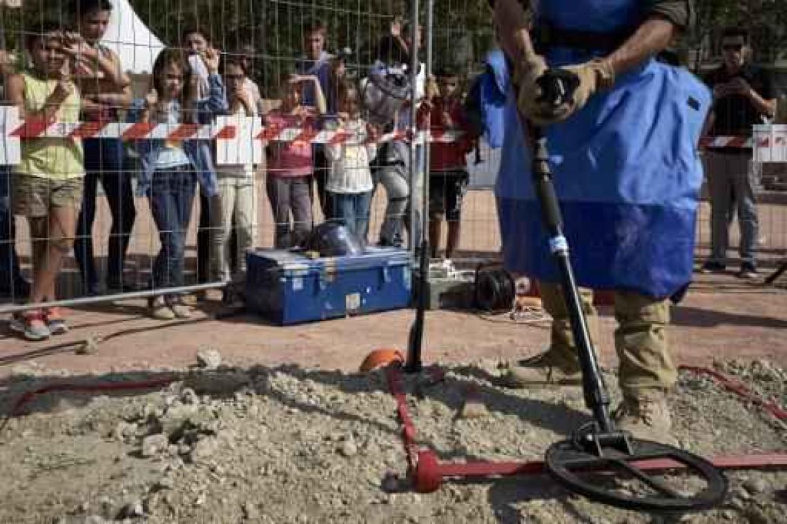 Handicap International vraagt met "De vloer is lava" aandacht voor slachtoffers landmijnen