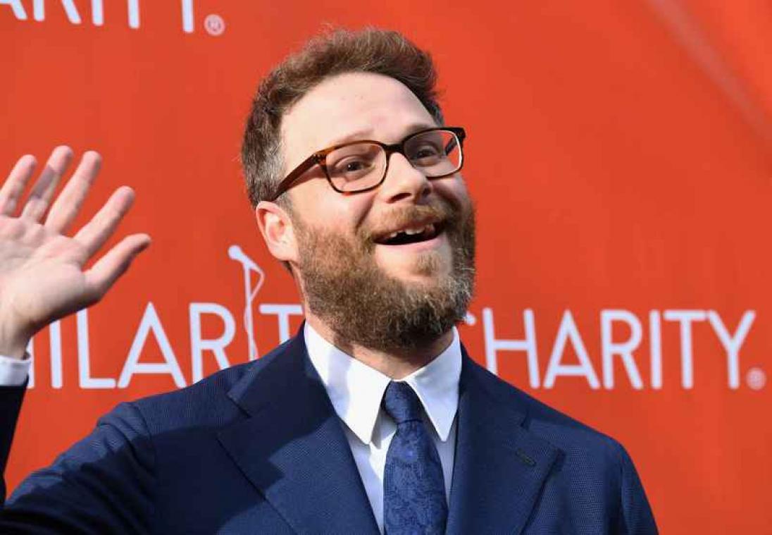 Seth Rogen schaamt zich voor sekstweet van zijn moeder