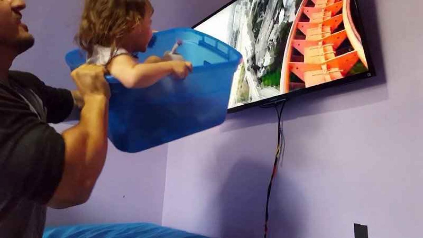 Papa bedenkt creatieve oplossing omdat hij pretpark niet kan betalen