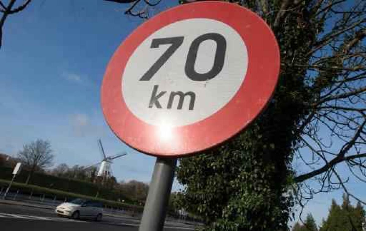 "Elk jaar 650 boetes voor te tráág rijden"