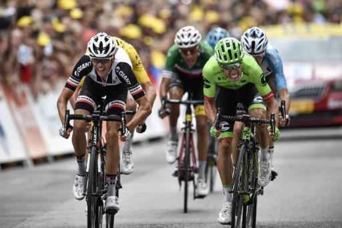 Tour de France - Rigoberto Uran wint loodzware rit na millimeterspurt