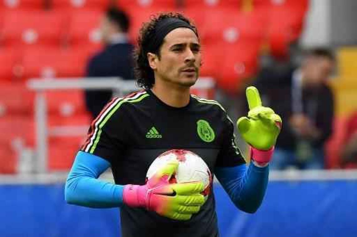 Jupiler Pro League - Standard strikt Mexicaans international Ochoa