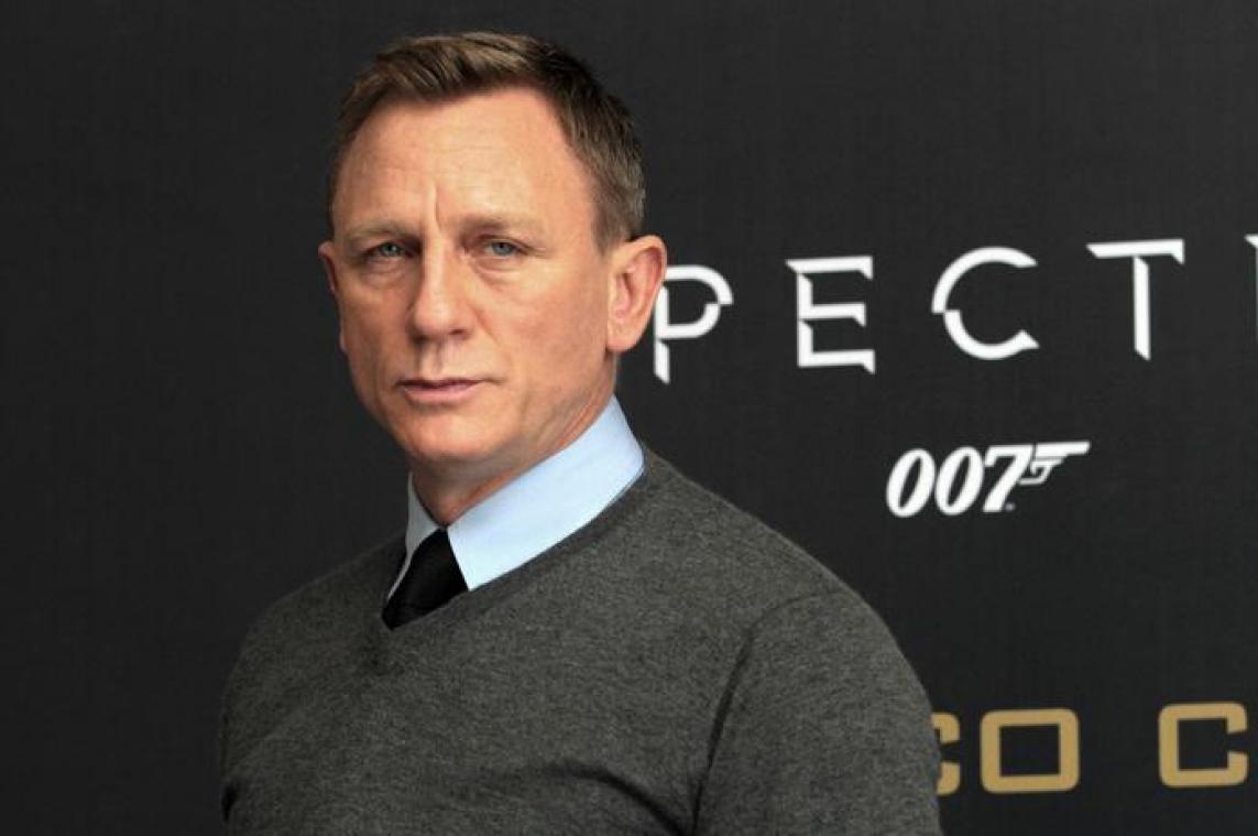 Daniel Craig laat James Bond dan toch niet vallen