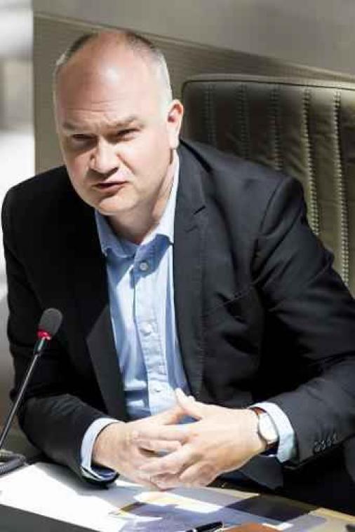 11 juli - "Nieuwe Vlaamse bevoegdheden aaneenschakeling van gemiste kansen"