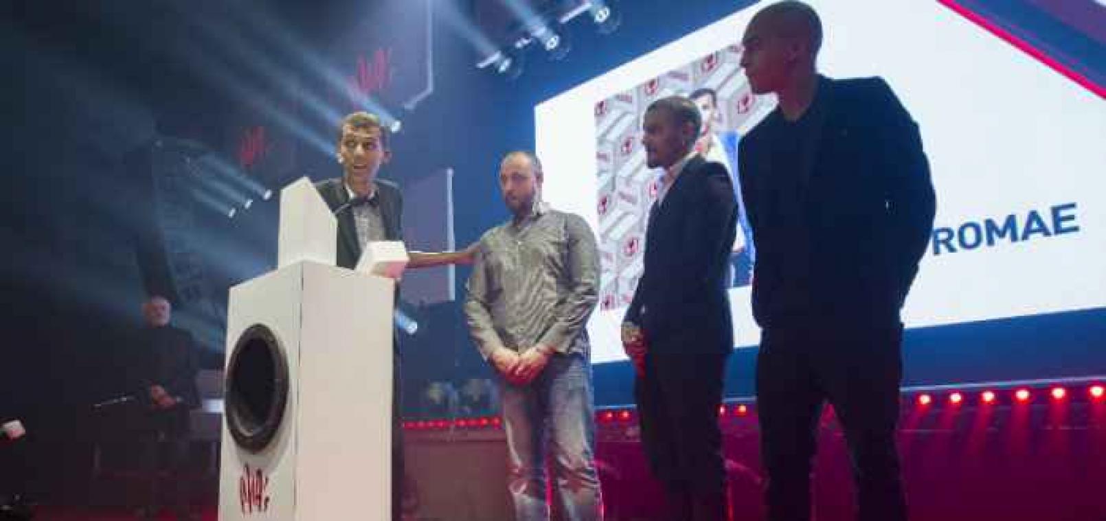 Stromae wint alles op de MIA's en dankt Vlaanderen
