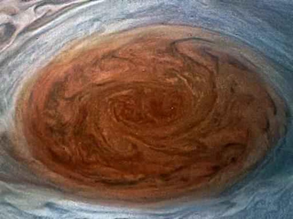 NASA onthult beelden van grote rode vlek op Jupiter