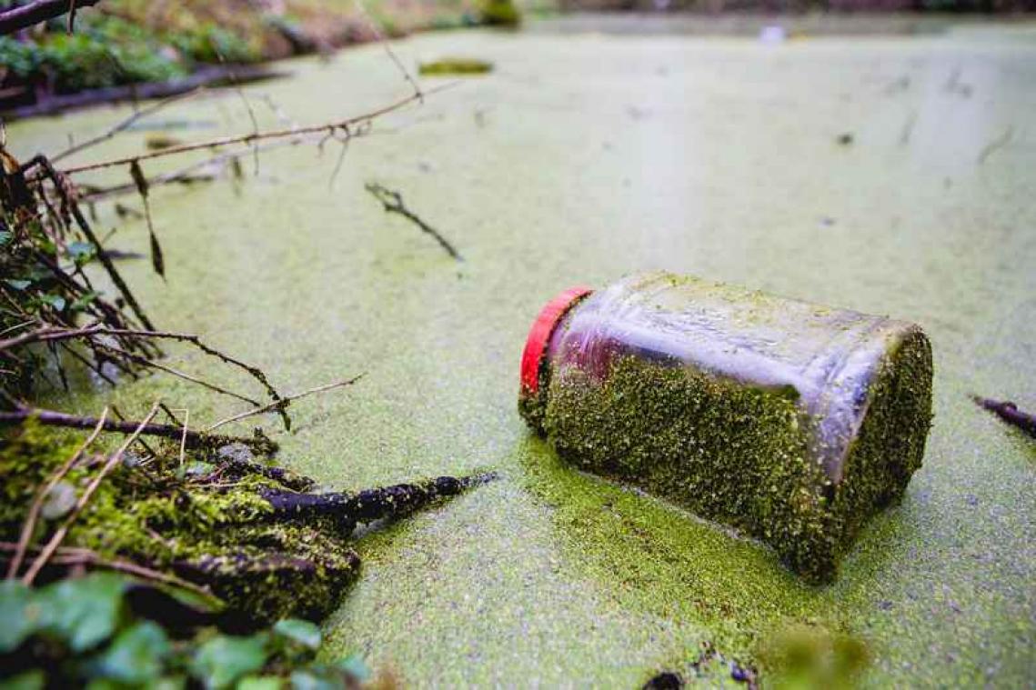 Politie gaat flitsen tegen zwerfafval