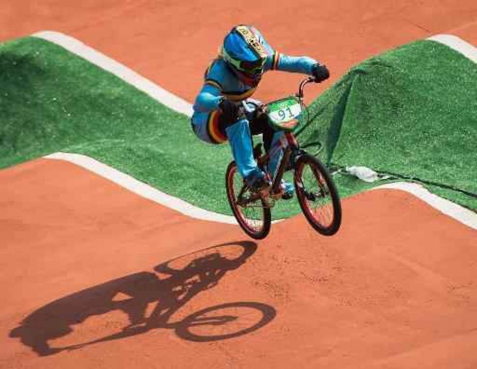 EK BMX - Elke Vanhoof verovert zilveren medaille