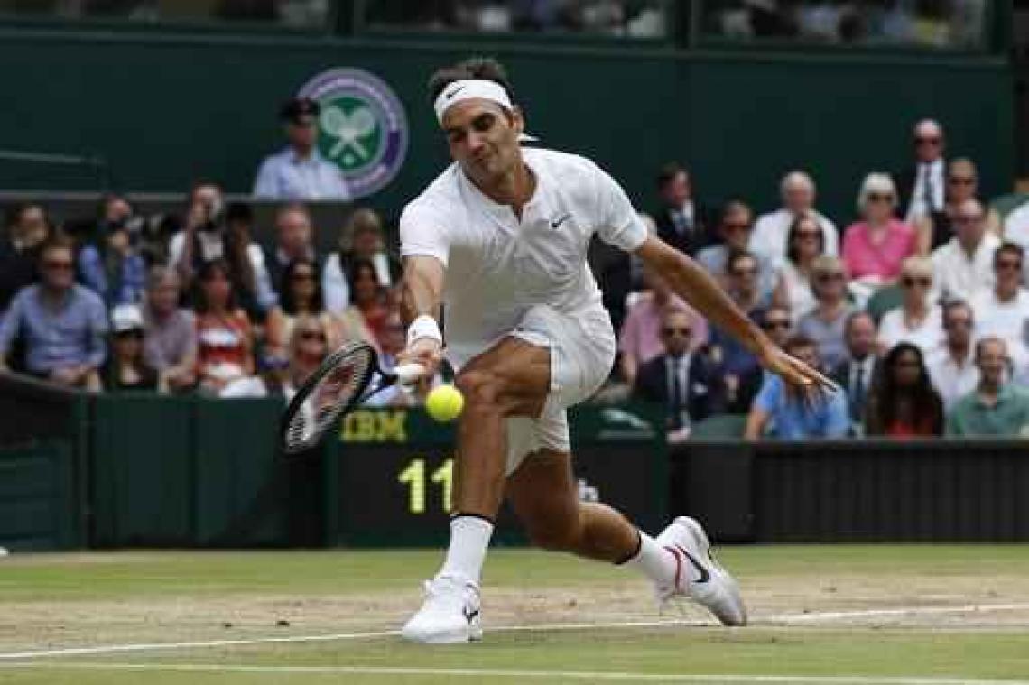 Federer heeft weinig moeite met Cilic en verovert Wimbledon-record