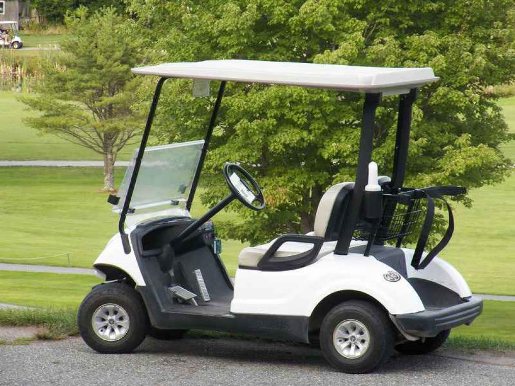 Golfkarretje geflitst aan 143 km/u
