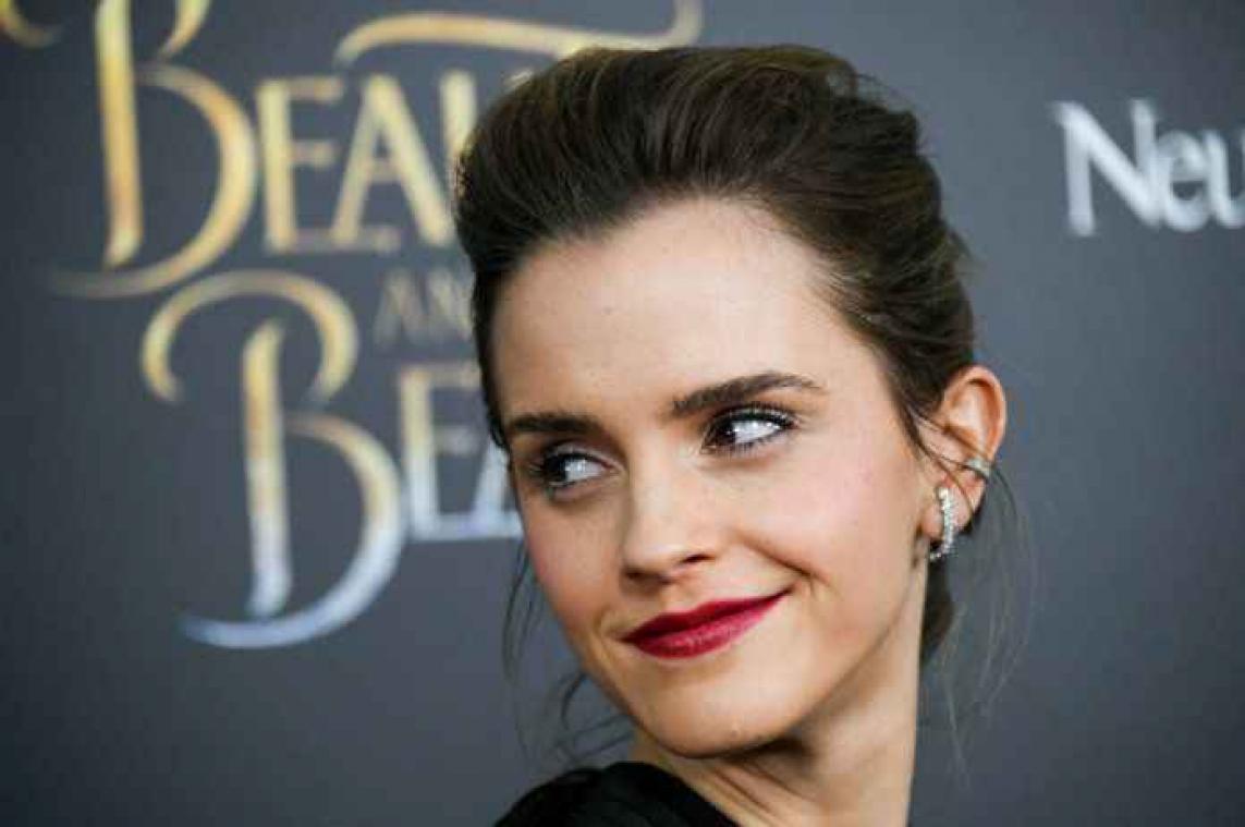 Emma Watson vraagt hulp om ring terug te vinden