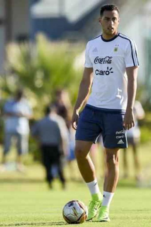Premier League - Funes Mori (Everton) is na nieuwe knieoperatie minstens zes maanden out