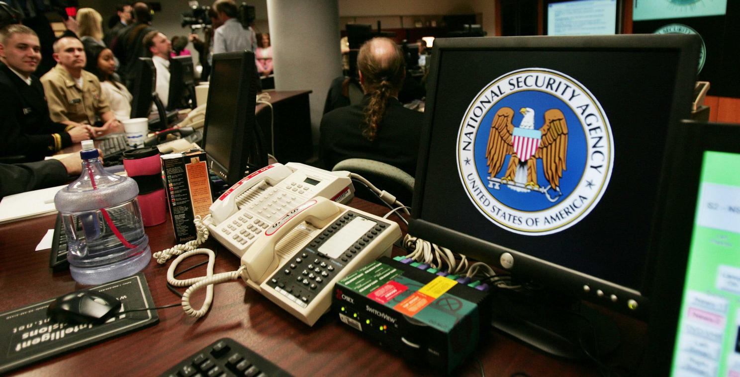 NSA mag (tijdelijk) gesprekken afluisteren