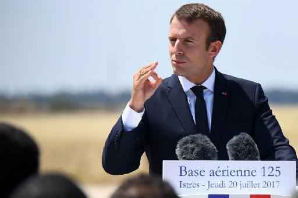 President Macron moet al meteen aan populariteit inboeten
