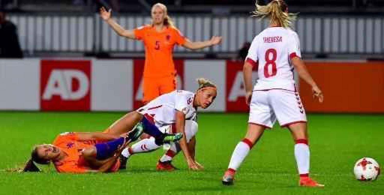 EK voetbal 2017 (v) - Nederlandse vedette Lieke Martens onzeker voor clash met Red Flames