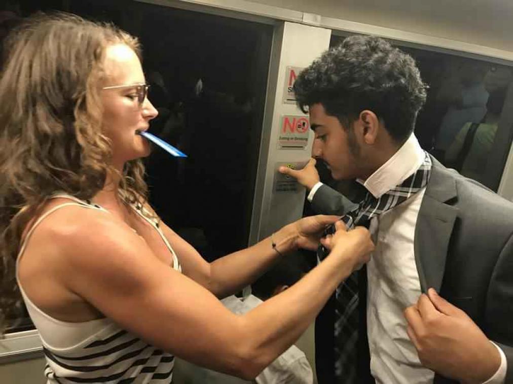 Hartverwarmende foto vanop metro gaat viraal