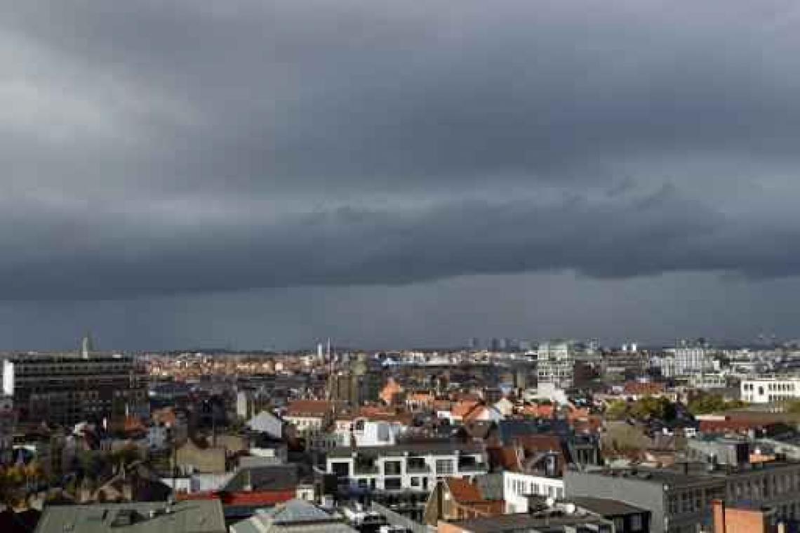 Bewolkt met kans op buien