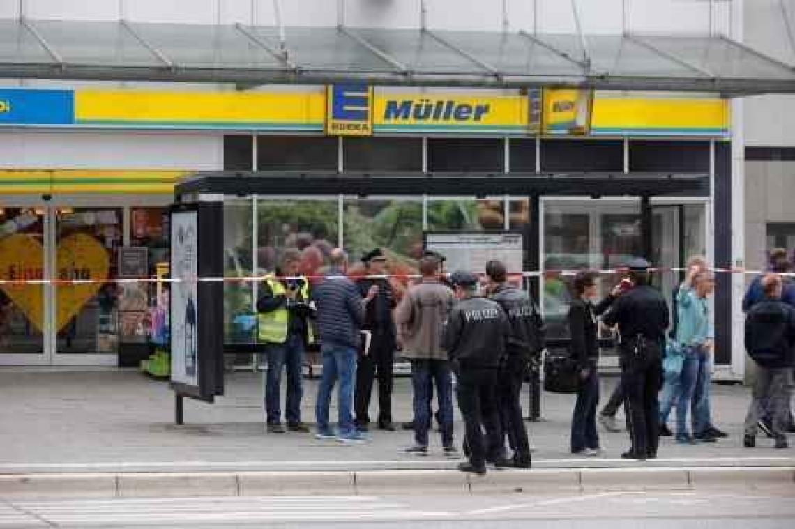Een dode en vier gewonden bij mesaanval in Hamburg