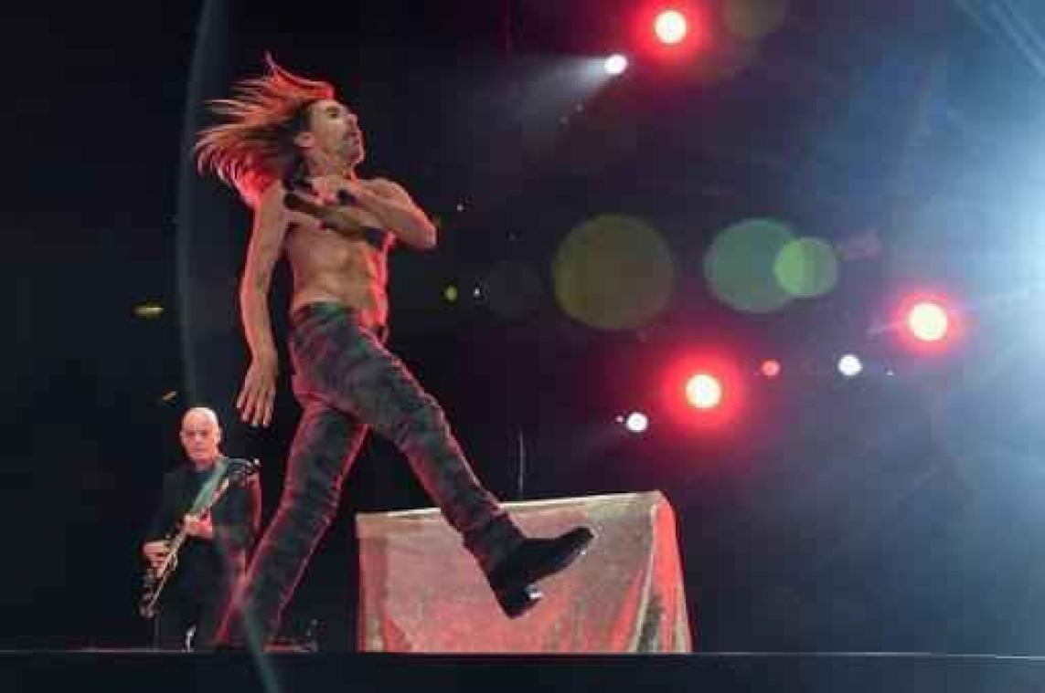 Iggy Pop sluit eerste dag Suikerrock af met adembenemend rockconcert