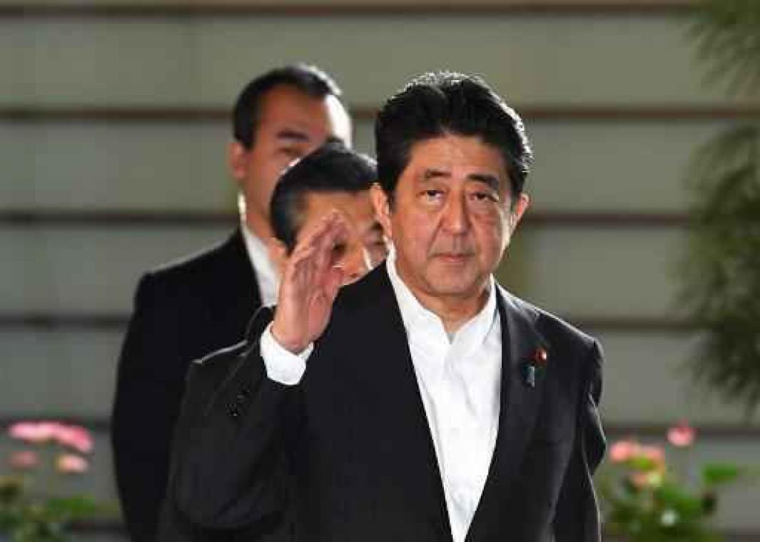 Japanse premier herschikt regering