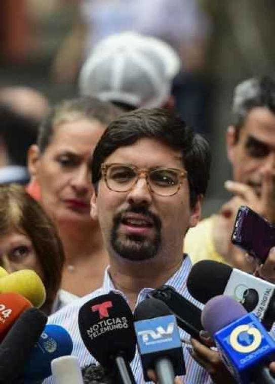 Crisis Venezuela - "Terroristische aanslag" tegen militaire basis