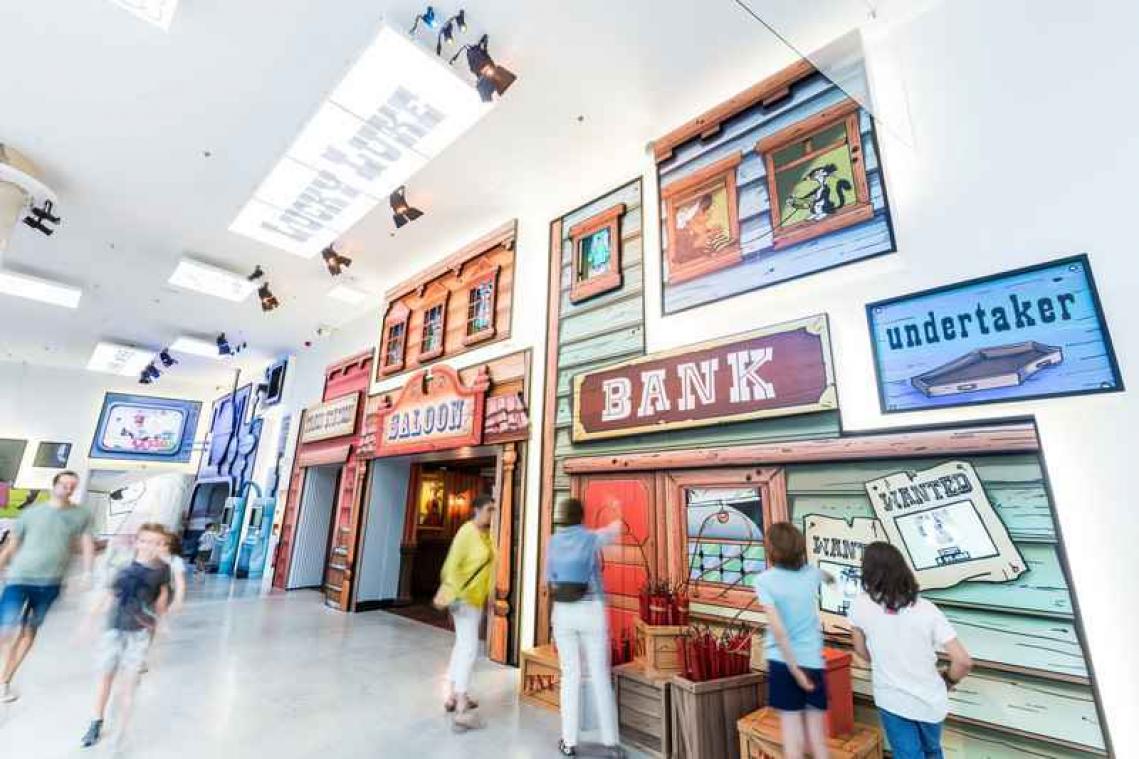 Arno overtuigt juf om een bezoek te brengen aan Comics Station Antwerp