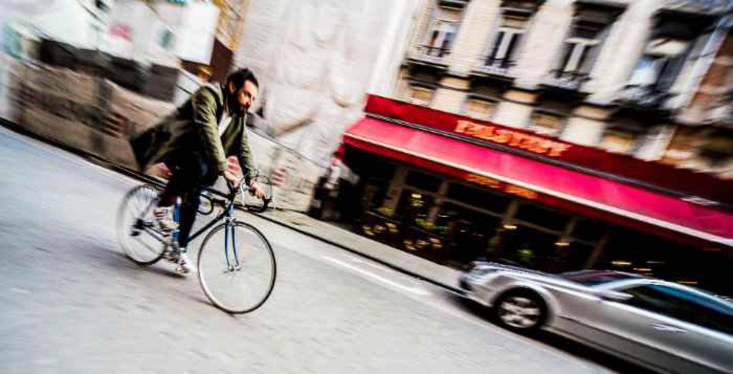Met de fiets naar het werk gaan maakt je gelukkiger