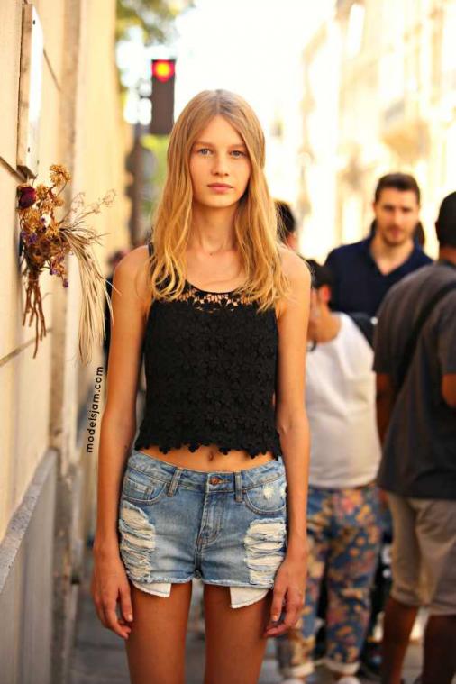 Arm meisje schopt het dankzij Vlaamse designer tot topmodel