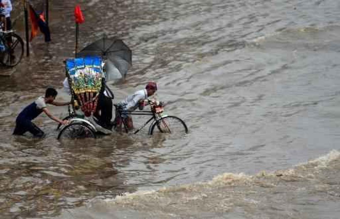 Minstens 21 doden door overstromingen in Bangladesh