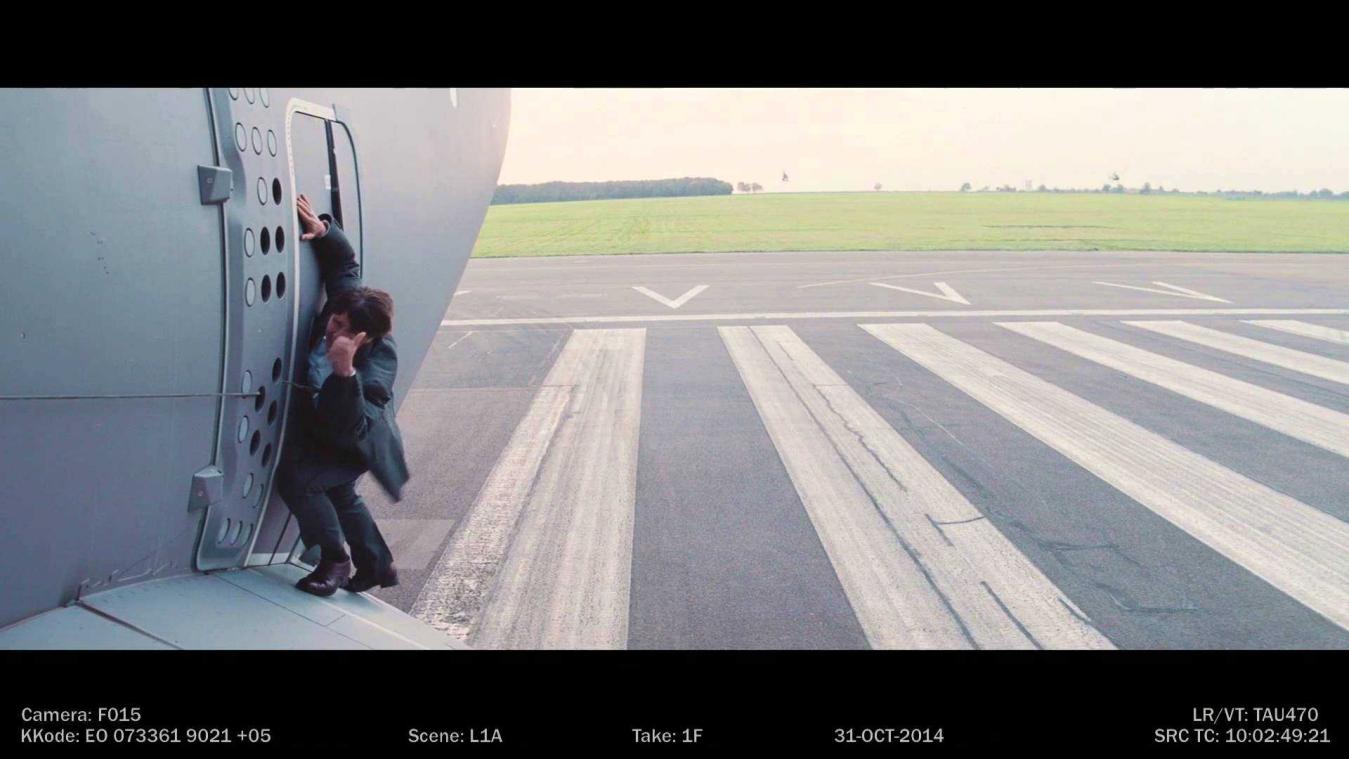 Bekijk hoe Tom Cruise aan een vliegtuig hangt in de nieuwe Mission Impossible