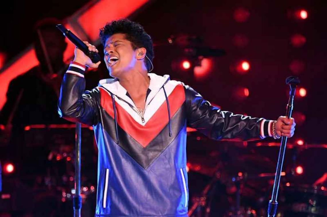 Bruno Mars schenkt 1 miljoen aan goed doel