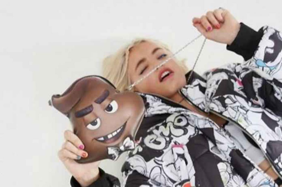 Asos verkoopt handtas in de vorm van lachend kakske