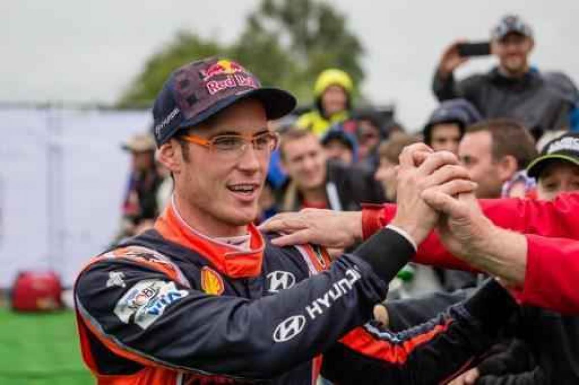 Nek-aan-nekrace tussen Thierry Neuville en Sébastien Ogier bij rally van Duitsland