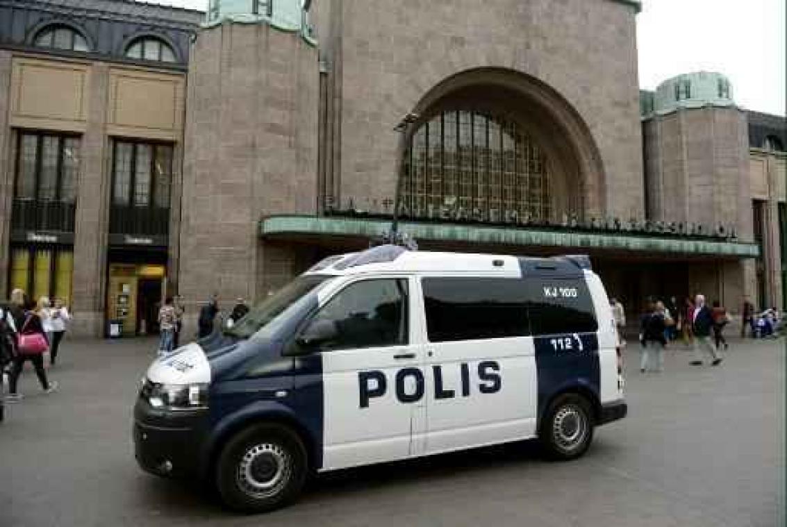 UPDATE: Man verwondt mensen met mes in Finland