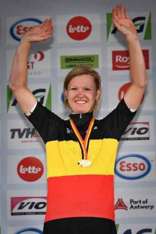 Jolien D'hoore sprint naar dagzege en leiderstrui in ronde van Noorwegen
