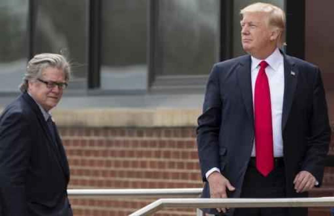 Trump bedankt Bannon voor zijn hulp bij het verslaan van "crooked Hillary"