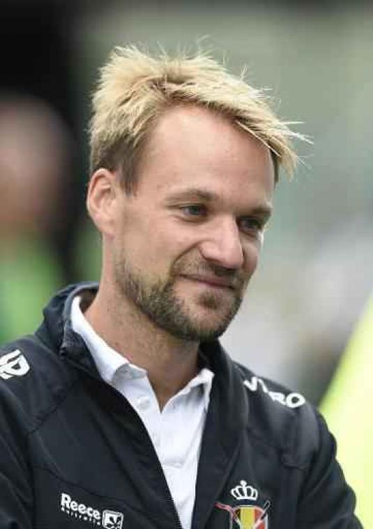 EK hockey (v) - Bondscoach Thijssen is "fier" op zijn Panthers na nipt verlies tegen Oranje
