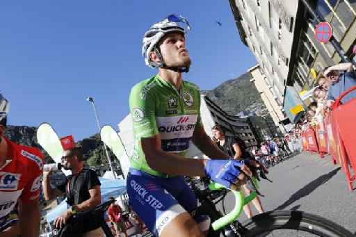 Matteo Trentin sprint naar ritzege in de Vuelta