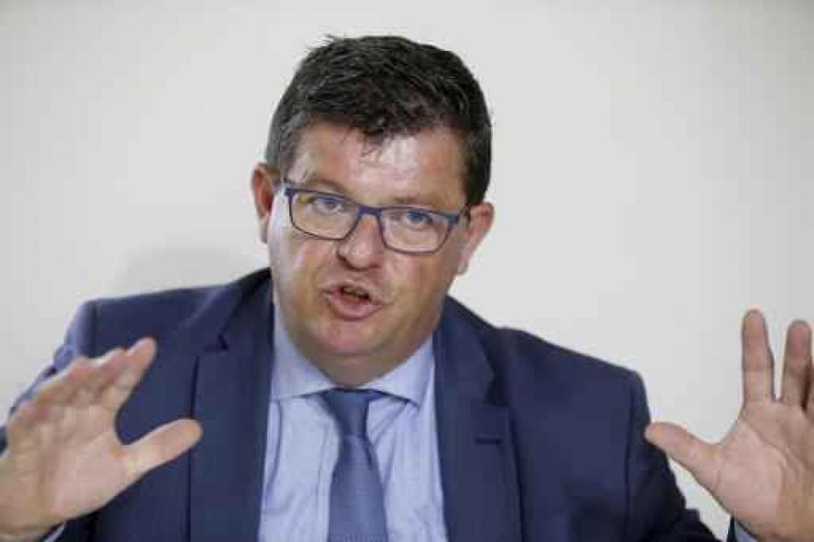 Tommelein: "Nieuwe verbruikstest voor auto's leidt niet tot verhoging verkeersbelasting"