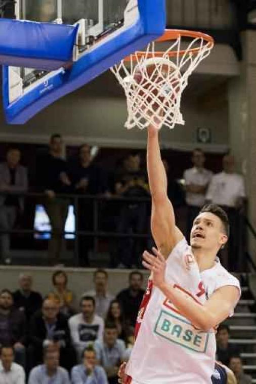 Vanwijn mist EK basket door hamstringblessure, Kesteloot opgevist