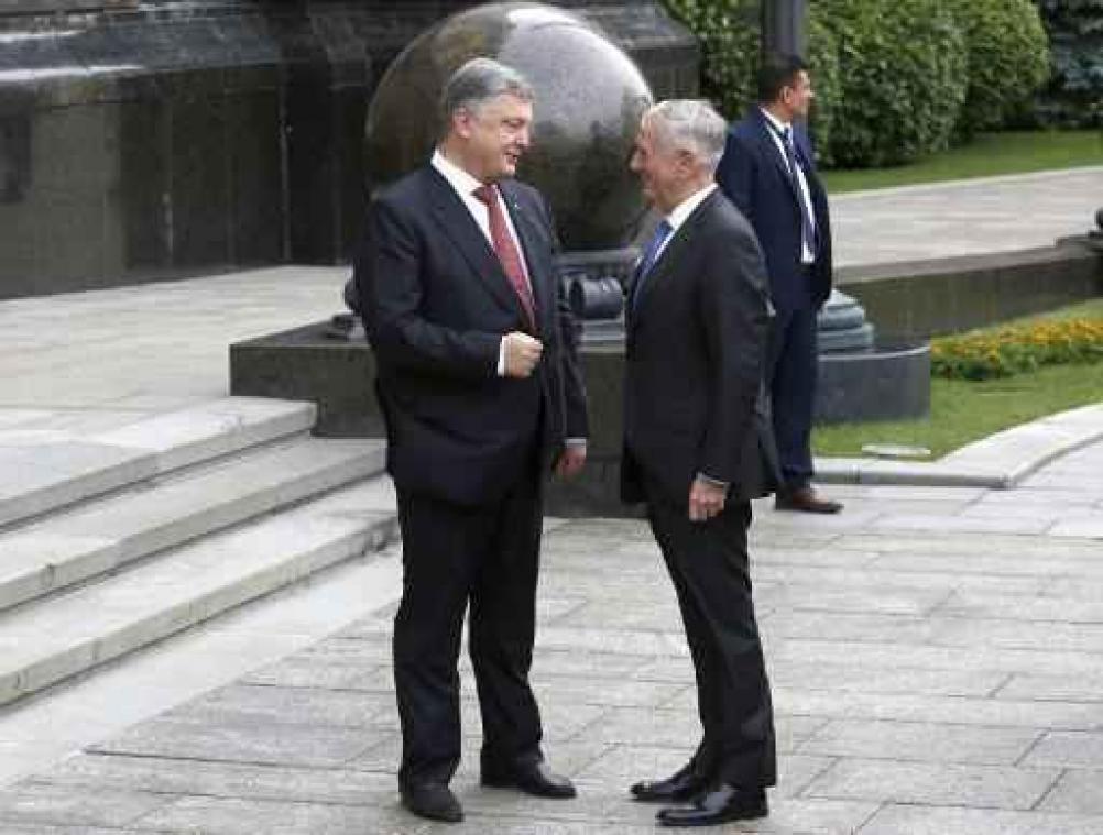Mattis en Porosjenko halen naar Rusland uit op Oekraïense onafhankelijkheidsdag