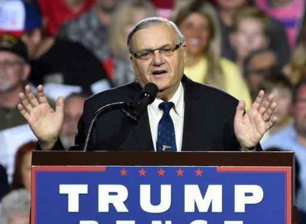 Trump verleent gratie aan controversiële ex-sheriff