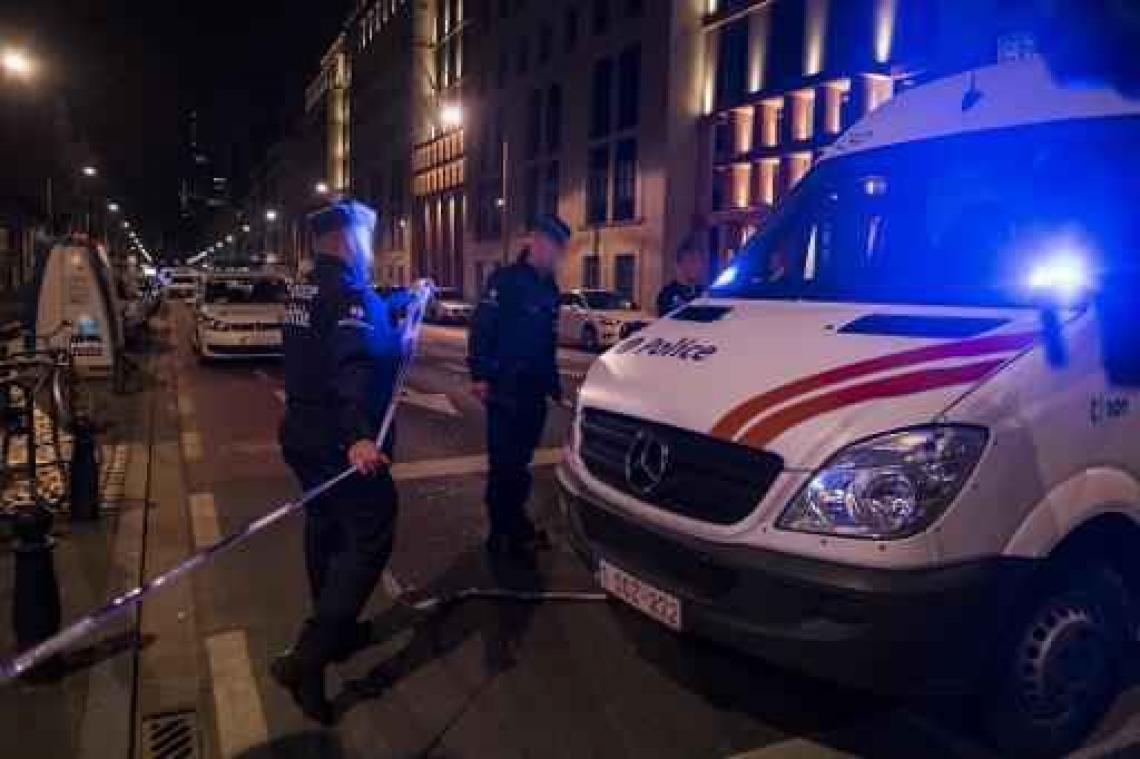 Militairen aangevallen in Brussel - Dossier dader werd geregulariseerd omwille van lange asielprocedure
