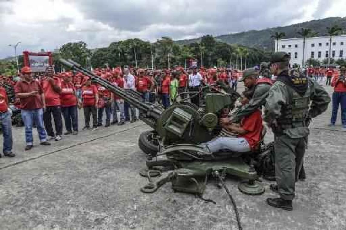 Crisis Venezuela - Venezuela houdt militaire oefeningen na bedreigingen van VS